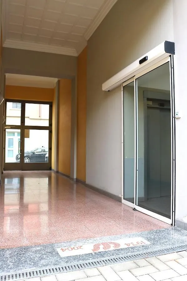 Super Milano Rogoredo Vacation Apartment - 4 people 0*,